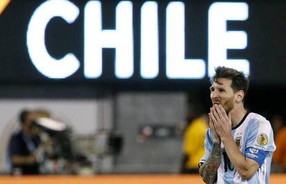 Messi, durant la final contra Xile, a Nova Jersey.