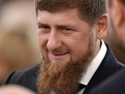 El líder checheno, Ramzan Kadyrov, en diciembre de 2016, antes de una reunión con el presidente Ruso, Vladímir Putin.