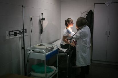 L’intercanvi lingüístic és també rellevant en la relació metge-pacient.