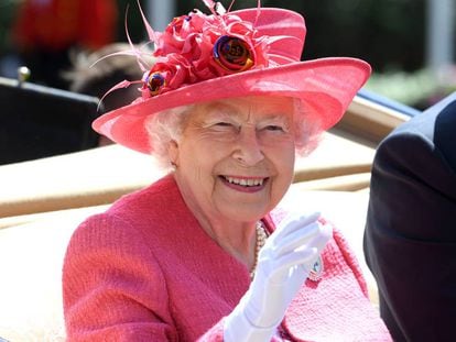 Isabel II el 21 de junio de 2018 en el hipódromo de Ascot. 