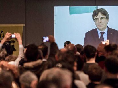 Puigdemont parla en un vídeo a Brussel·les als seguidors del partit nacionalista belga N-VA dimarts passat.