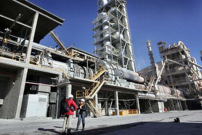 Instalaciones de Cemex en Buñol (Valencia).