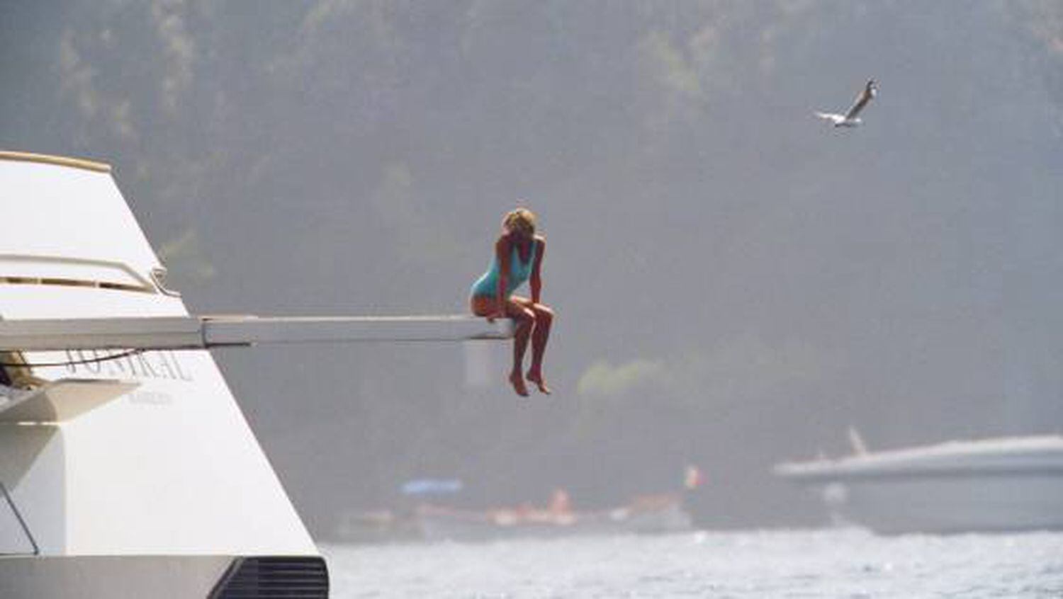 Diana de Gales en el yate de la familia Al Fayed , dias antes de su muerte, en 1997.