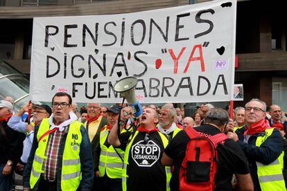 Manifestación a favor del mantenimiento de unas pensiones dignas.