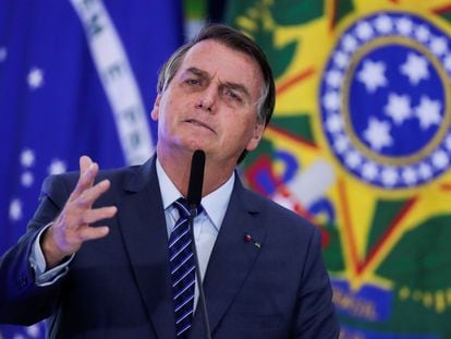 El presidente de Brasil, Jair Bolsonaro, habla durante una ceremonia en el Palacio de Planalto, en Brasilia, este miércoles.