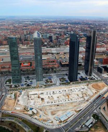 Vista aérea de las Cuatro Torres y el solar del Centro Internacional de Convenciones.