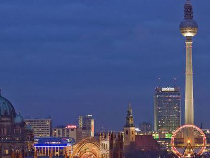 Panorámica de la ciudad, con la torre de televisión, de 365 metros, de Alexanderplatz