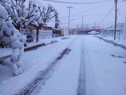 La quinta tormenta invernal y el frente frío número 24 causaron la caída de nieve y aguanieve en 30 municipios de Chihuahua.