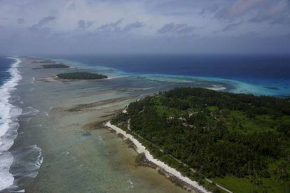 Vista parcial de los 97 islotes que forman el atolón Kwajalein.