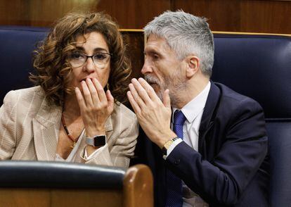La ministra de Hacienda, María Jesús Montero y el ministro de Interior, Fernando Grande-Marlaska. 
