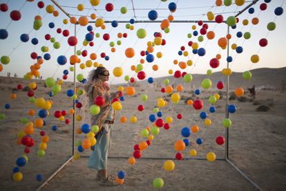 El festival Midburn israelí es una versión del festival Burning Man de Nevada que es un evento anual que tiene lugar en el asentamiento temporal Black Rock City, Estados Unidos.