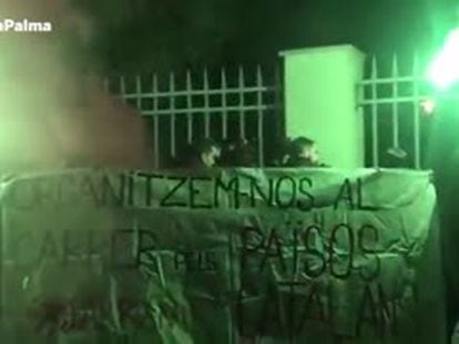 Arran difunde un vídeo con la quema de una bandera española en Palma