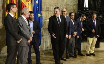 El presidente de la Generalitat, Ximo Puig, tras la reuni&oacute;n con los rectores de las universidades valencianas. 