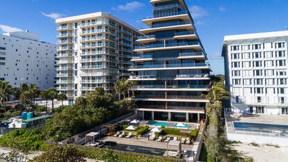 Apartamentos de lujo en primera línea de playa en Miami, Florida, en enero pasado.