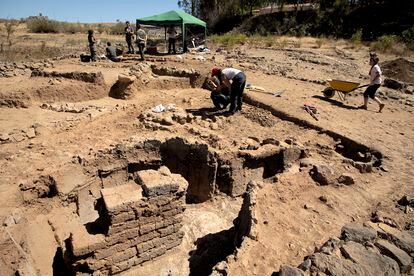 Restos del horno de cerámica en el yacimiento de Belmez. 