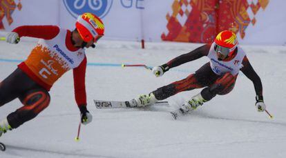 Jon Santacana y Miguel Galindo en el descenso de Sochi.