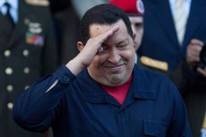 El presidente venezolano, Hugo Chávez, participa el sábado 9 de junio, en un acto en el Palacio de Miraflores en Caracas.