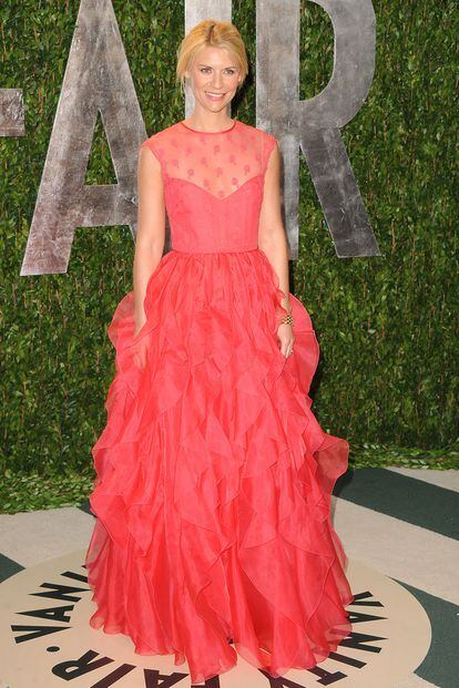 En la pasada edición de los Oscar, Claire acertó con este vestido de encaje sobre transparencias de Valentino Pre-Fall 2012.