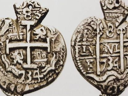Una muestra de las monedas macuquinas en Potosí.
