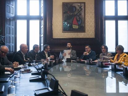 La Mesa del Parlament reunida.