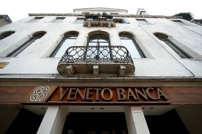 Una oficina de Veneto Banca en Venecia, Italia