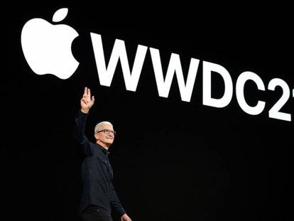 El consejero delegado de Apple, Tim Cook, en la WWDC21, este lunes.