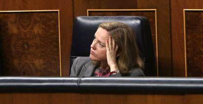 La ministra de Economía, Nadia Calviño, en el Congreso.