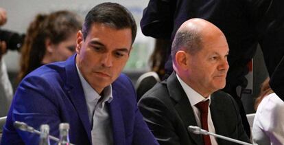 El canciller alemán Olaf Scholz y el presidente del Gobierno español, Pedro Sánchez, en una foto de archivo.