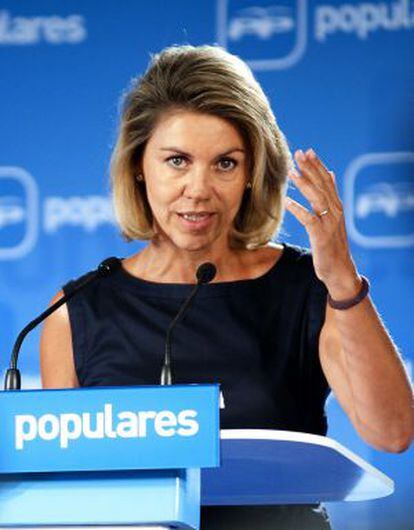La presidenta de Castilla-La Mancha y secretaria general del PP, Dolores de Cospedal, durante una rueda de prensa.