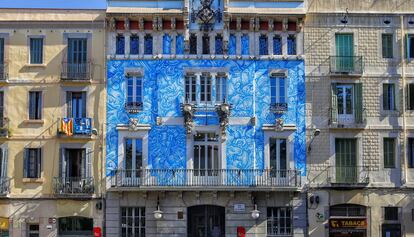 La 'nova' façana de la Casa de la Vila de Gràcia.