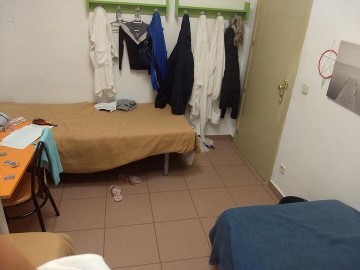 Un detalle de la habitación de Valeria del centro de menores de Hortaleza.