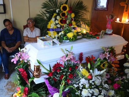 Funeral de G&eacute;nesis Deyanira Urrutia 