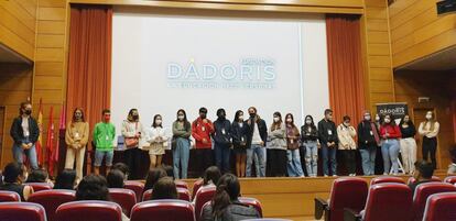 Celebró el viernes la entrega de premios destinados a jóvenes con un expediente académico excelente y escasos recursos económicos. Las ayudas ascienden a 255.500 euros y apoyan a 59 alumnos de cara al curso 2021-2022.