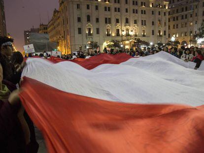 Seguidores de Vizcarra en Lima.