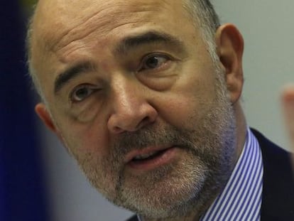 El comisario europeo para Asuntos Econ&oacute;micos y Financieros, Pierre Moscovici, durante una rueda de prensa anteayer en Atenas.