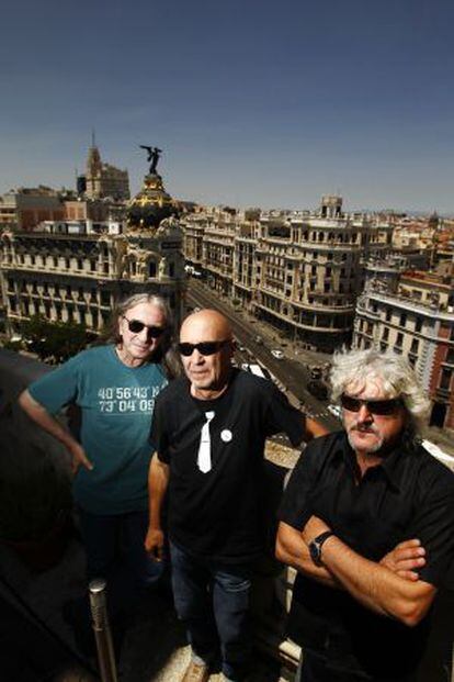 Rosendo, Tony Urbano y Ramiro Penas, ayer en Madrid. 