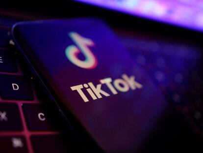 Una imagen con el logo de TikTok.