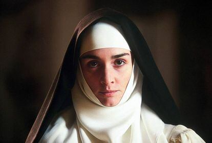 Paz Vega, en la imagen caracterizada como Santa Teresa, volver&aacute; a meterse en el papel de una monja en &#039;Perd&oacute;name&#039;. 