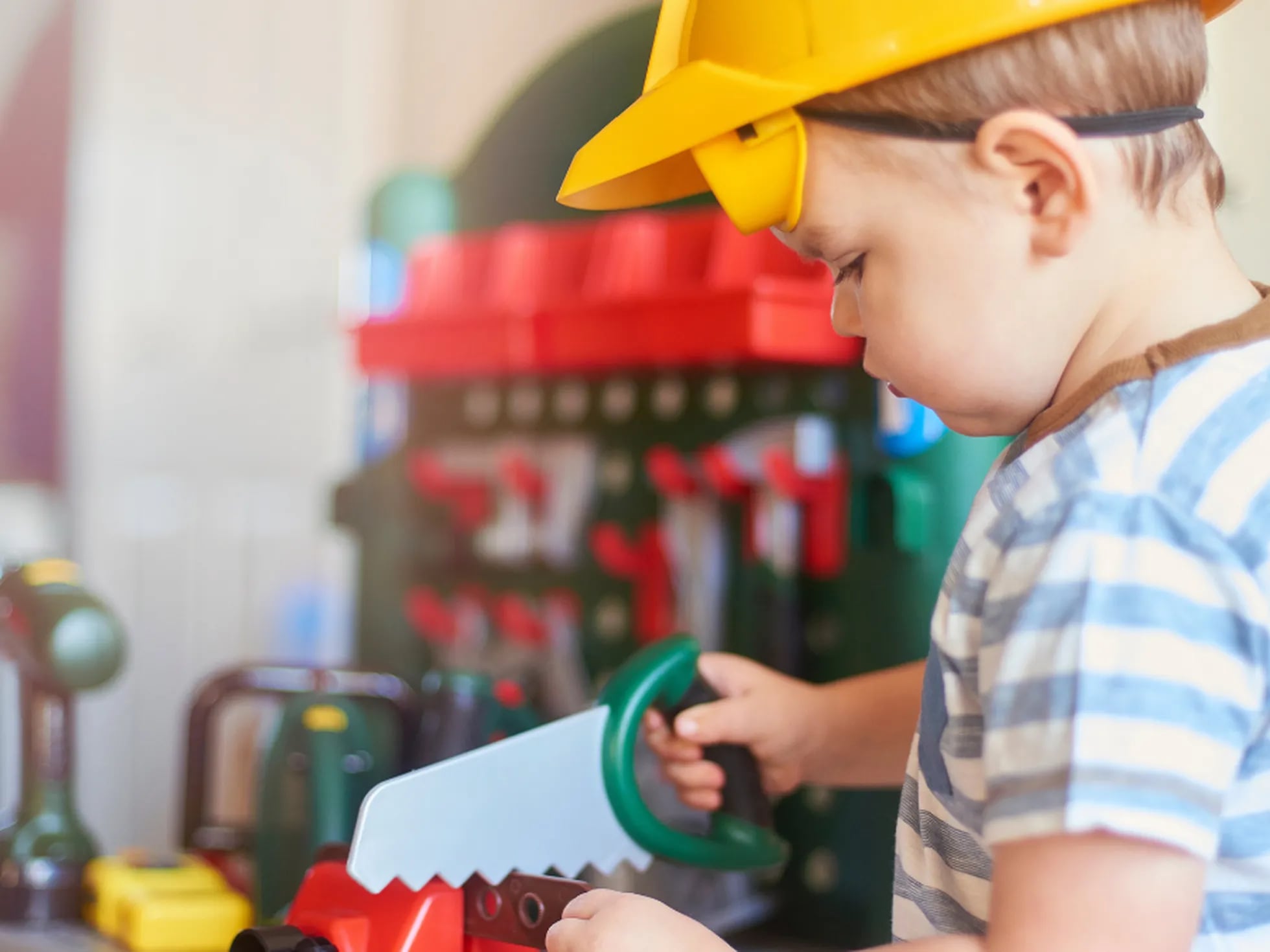 Juego de herramientas para niños, juego de herramientas para niños pequeños  con caja de herramientas y taladro de juguete electrónico, kit de