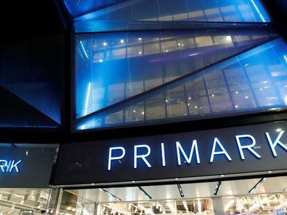 Primark vendió un 40% menos en su primer semestre fiscal