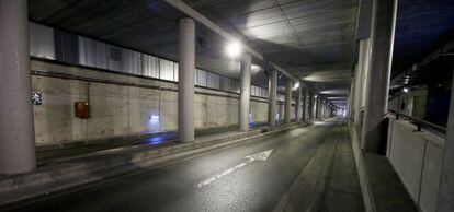 Interior del túnel construido en el centro del municipio.