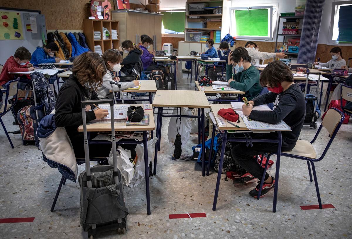 La variante delta de la covid siembra dudas sobre las medidas de la vuelta  a clase | Sociedad | EL PAÍS