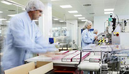 L&iacute;nea de envasado de Kern Pharma en su planta de Terrassa (Barcelona). &nbsp;