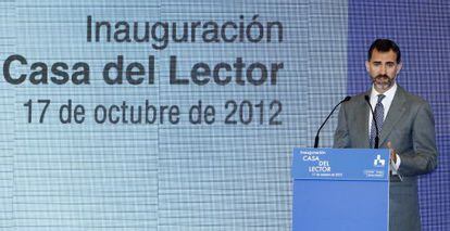 El príncipe Felipe durante la inauguración de la Casa del Lector, hoy en Madrid.