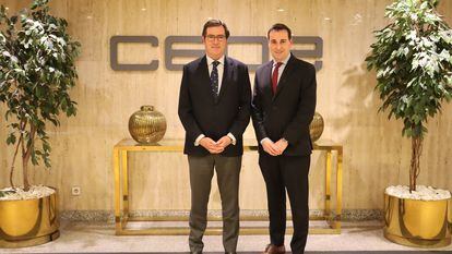 El presidente de CEOE, Antonio Garamendi, y el consejero delegado de Mango, Toni Ruiz.