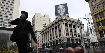 Anuncio de Nike en 2018 con la cara de Colin Kaepernick, jugador de fútbol americano y activista de la causa racial (San Francisco, EE UU).