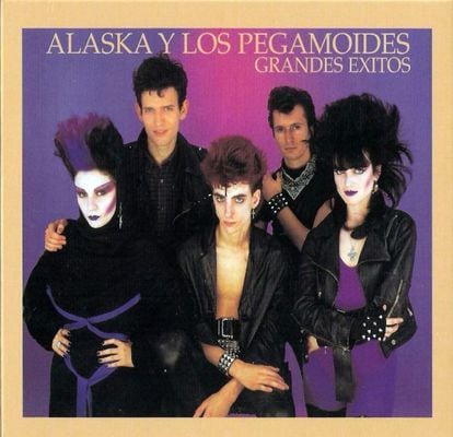 Grandes éxitos, 1984. Fue el único disco de estudio de Alaska y Los Pegamoides. Vendió 50.000 copias.