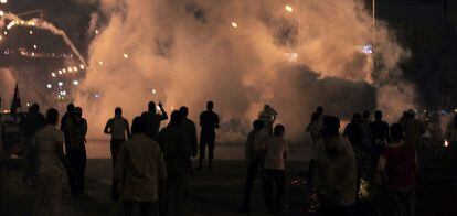 Protestas en El Cairo en la madrugada del sábado 27 de julio.