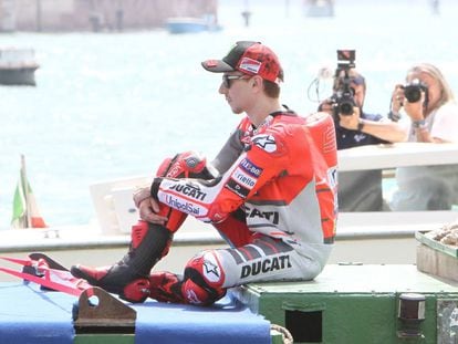 Jorge Lorenzo rueda un vídeo promocional del GP de Italia en Venecia. 