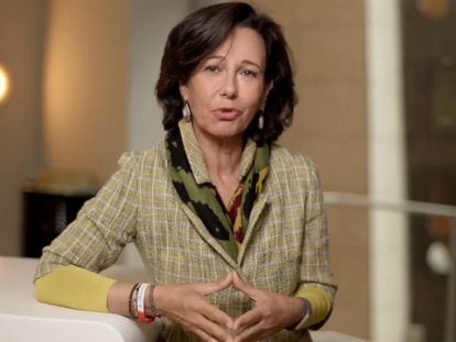 La presidenta del Santander, Ana Botín, durante la cumbre empresarial organizada por la CEOE.